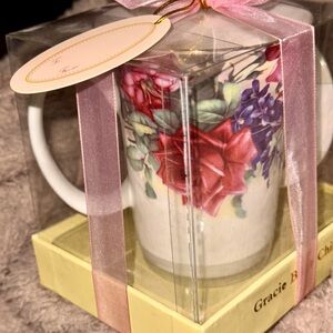 Gracie Bone China❣️